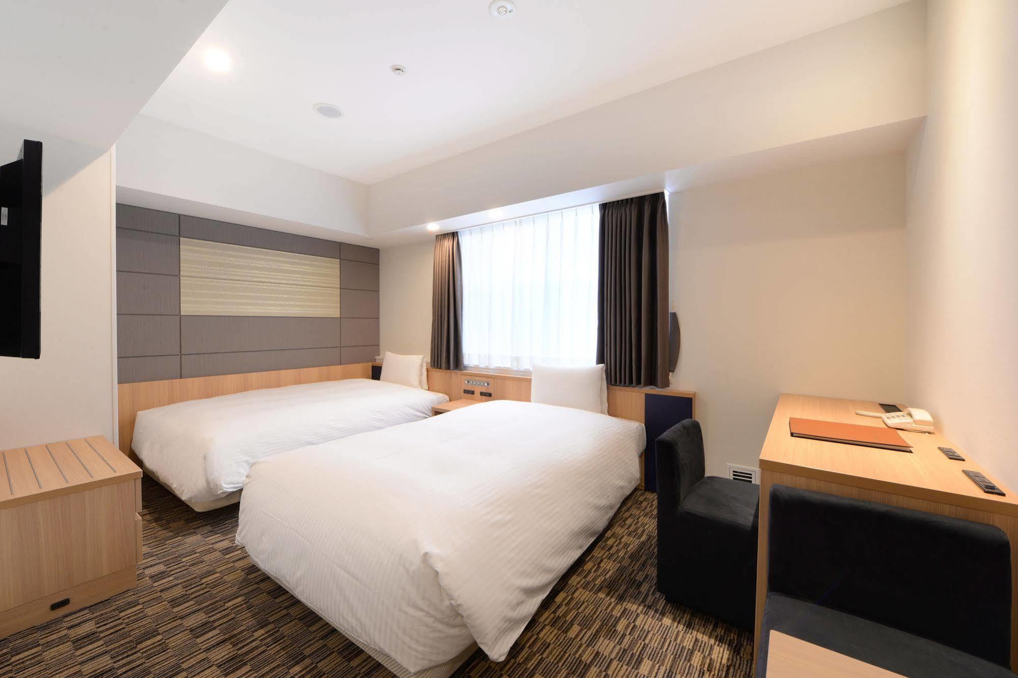 Vessel Inn Ueno Iriya Station Tokyo Exterior photo